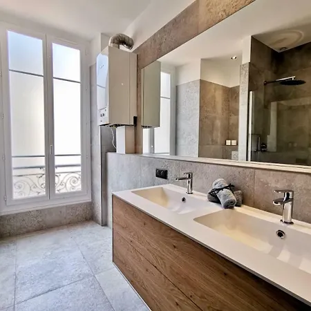 Luxury Assalit *