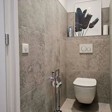Luxury Assalit